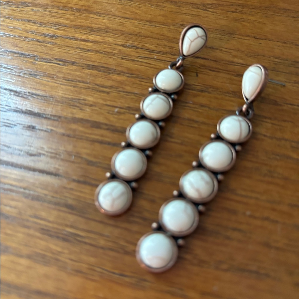 Adidas Cream and Gold Earrings Set - Picture 7 of 12